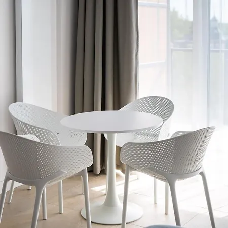 아파트 Aquamarina Prima With Sea View By Renters 미엥지즈드로예