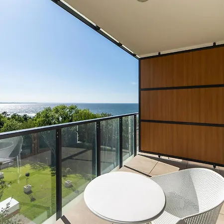 Aquamarina Prima With Sea View By Renters 미엥지즈드로예